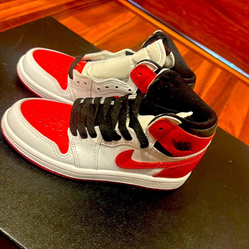 Brand new Nike Jordan 1s retro high top